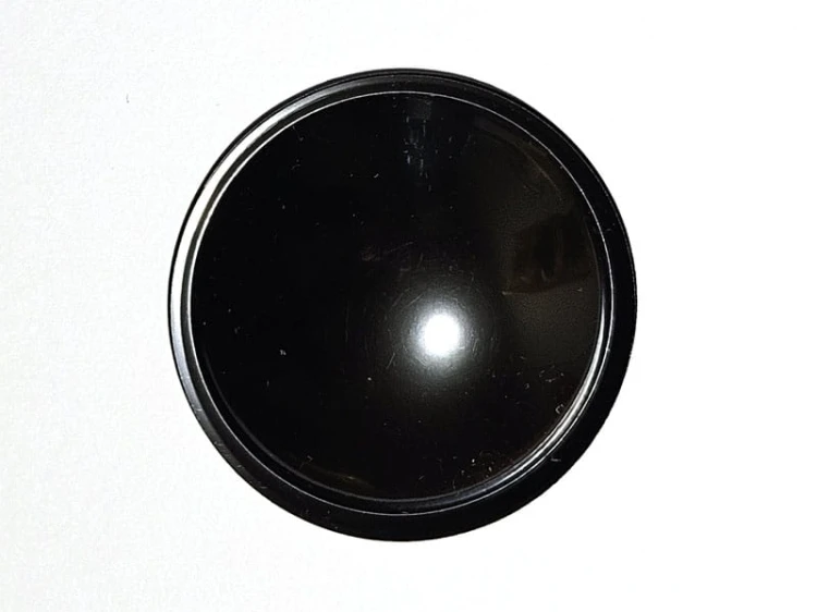 kopułka 4cm plastyk czarny.jpg