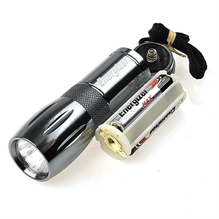 Latarka Energizer LED 0,5W, metalowa 3xAAA (Energizer Max w zestawie)