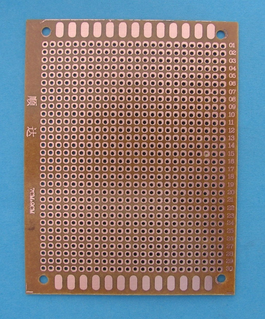 Płytka Uniwersalna wiercona PI02 70x90mm