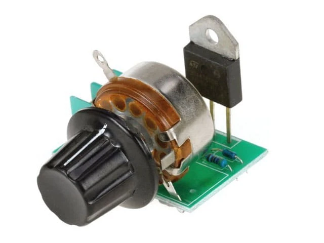 006332-reg-napiecia-3000W.jpg