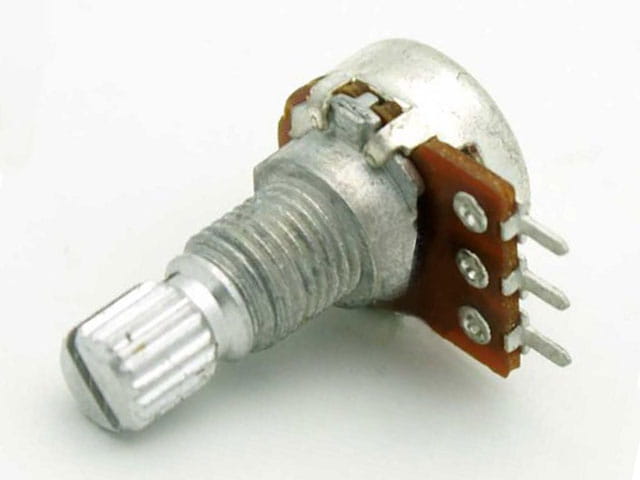Potencjometr obrotowy 50k ohm liniowy, oś 6x15mm, raster 3,81mm B50k